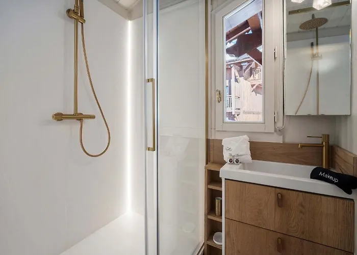 דירה Luxury 4br With Fireplace & Private Parking - ואל טורנס